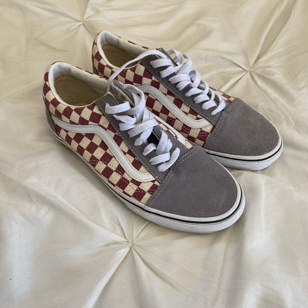 New Vans Women 9.5/Men 8